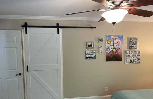 Tiger House | North East Georgia mountain cabin with Lake Burton views, gazebo, and fire pit.