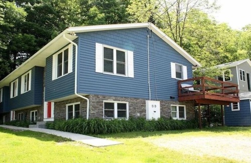 North East House | North East Lake House!