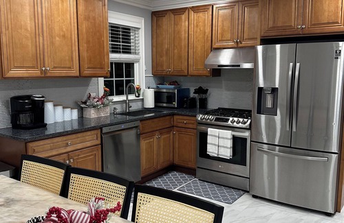 Manchester Apartment | North End Retreat Family