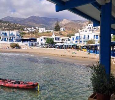 Apollonas House | North eye