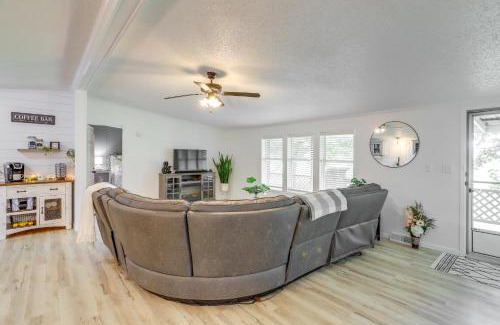 New Haven  Huron County House | North Fairfield Family Home with Hot Tub and Porch!