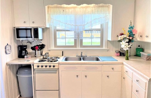 Paulding House | North - Family Neighborhood, Pet Friendly