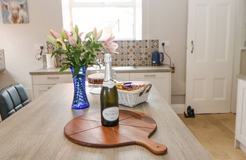 Stockton-on-Tees Cottage | NORTH FARM, pet friendly, with open fire in Sedgefield, County Durham