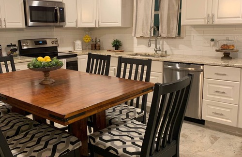 Fort Worth House | North FW Stockyards Getaway