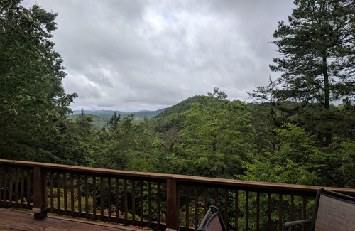 Tiger House | North Georgia Cabin up the hill from Lake Burton
