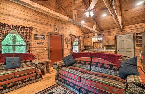 Sautee Nacoochee House | North Georgia Mtn Escape with Hot Tub and Games!