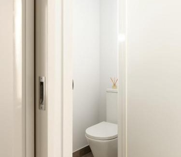 North Hobart House | North Hobart townhouse close to the action