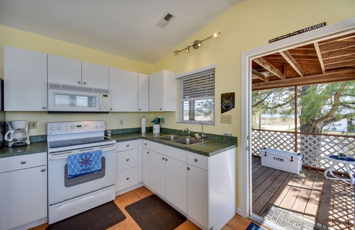 Ware House | North Home on North River w/Community Dock