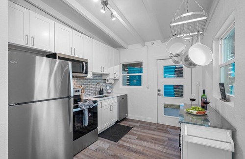 North Hyde Park House | North Hyde Park Getaway Tampa