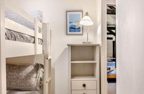 Worlington House | North Lake Chapel