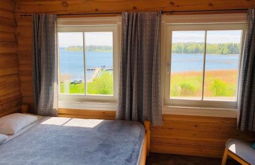 Renavas Bed & Breakfast | North Lakeside B&B Plateliai