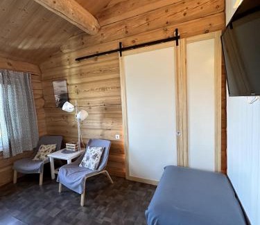 Renavas Bed & Breakfast | North Lakeside B&B Plateliai
