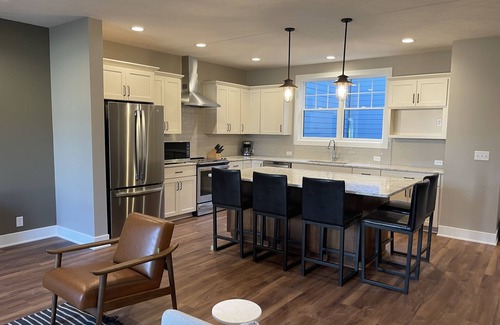 Lincoln House | North Lincoln, Minutes from Pinnacle Bank Arena and Memorial Stadium