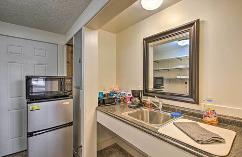 North Logan Apartment | North Logan Studio, Walk to Utah State Campus!