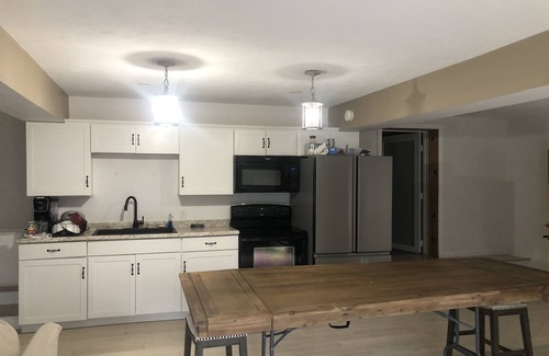 Marshfield Apartment | North Marshfield furnished rental with amazing sunsets . Pet friendly and cozy