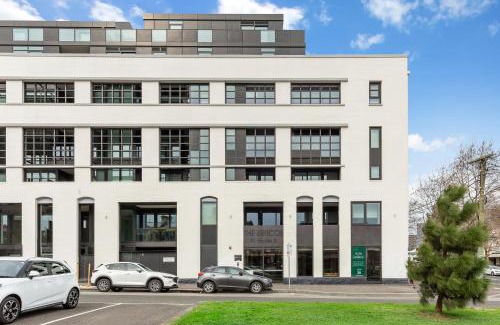 West Melbourne Apartment | North Melbourne Apartments by Urban Rest