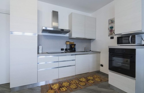 Crescenzago Apartment | North Milan - Close to metro - Wi-Fi