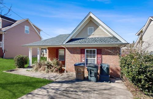 Talbot's Corner House | North Nashville Cozy