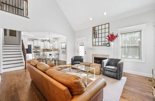 Cottontown House | North Nashville Swim and Relax