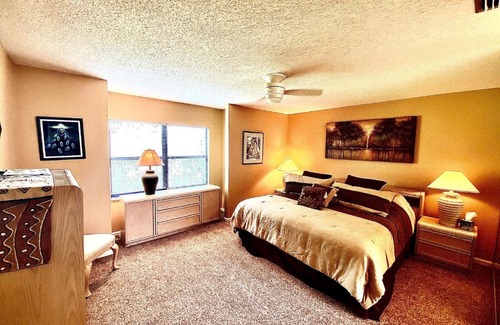 Ventura Villa | North Oasis Condo - 3BR Home Close to Disney and Parks