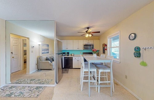 Caine Woods Condo | North Ocean City bayside condo with first floor convenience