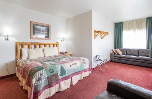 Walden Hotel | North Park Inn & Suites