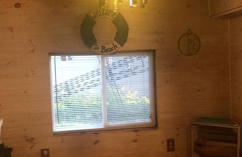 Sandy Creek Cottage | NORTH SANDY POND/LAKE ONTARIO COTTAGE