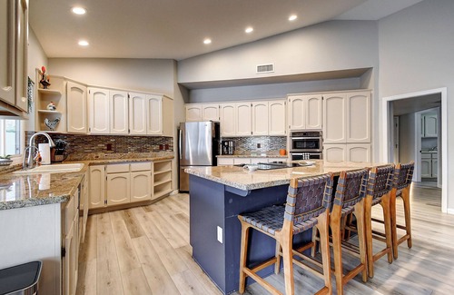 Paradise Valley Village House | North Scottsdale Gem w/Pool , Hot Tub, Putting Green!