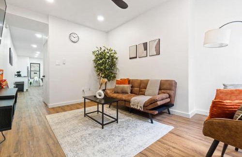 Mexican War Streets House | North Shore 3 Bdrm House with Fire Pit & Yard
