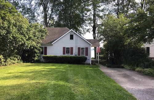 Lakeville House | North Shore, Conesus Lake