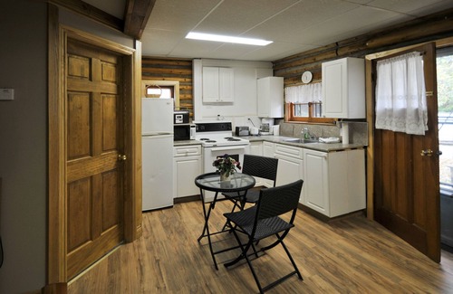 Port Elgin Cottage | North Shore Cottages