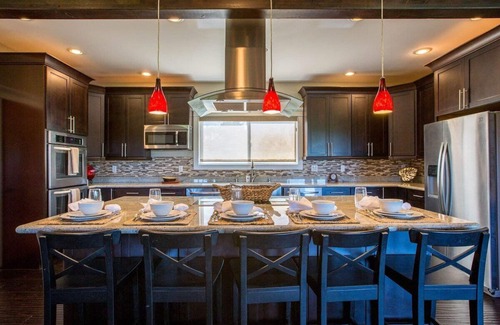 Kahuku House | North Shore Country Estate - 17 Acres, Great Views