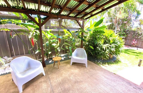 Waialua Apartment | North Shore Country Getaway- steps to the ocean