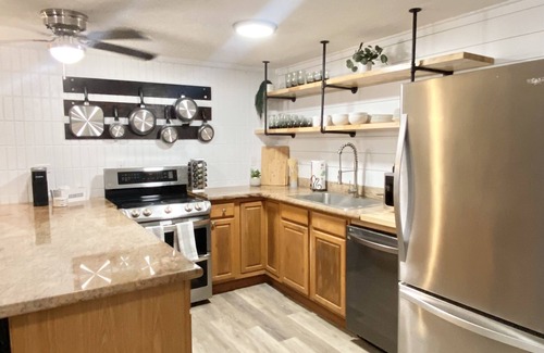 Punaluu Condo | North Shore getaway condo with pool