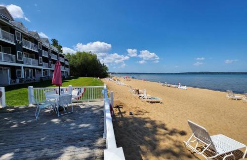 Traverse City House | North Shore Inn TC 304