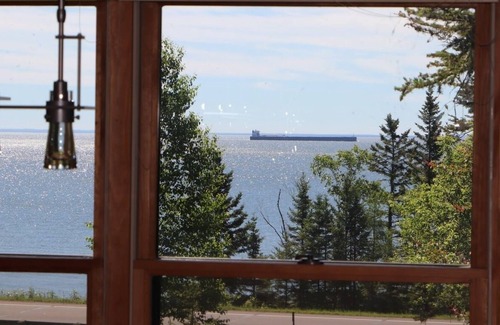French River House | North Shore log cabin home overlooking Lake Superior