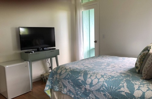 Pauwela Bed & Breakfast | North shore Maui ocean view B and B room 2