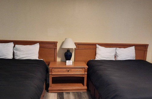 Algoma District Hotel | North Shore Wayside Inn