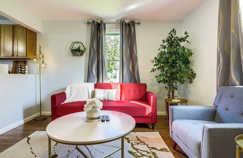 North Stonington House | North Stonington Home Near Coast + Wineries!