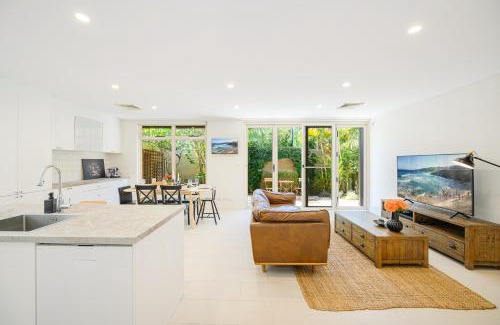 North Sydney House | North Sydney 3BR Walk to Metro Train