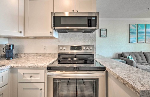 Sneads Ferry Condo | North Topsail Beach Condo w/Balcony!