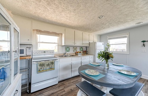 Ocean City Beach House | North Topsail Cottage Rental with Dock