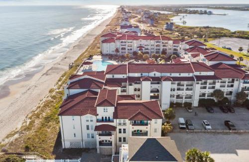 North Topsail Beach Apartment | North Topsail Beach Condo in Resort-Style Complex!