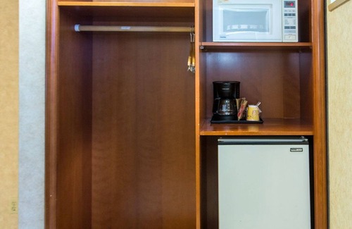 Pemberton Heights Hotel | North Vancouver Hotel