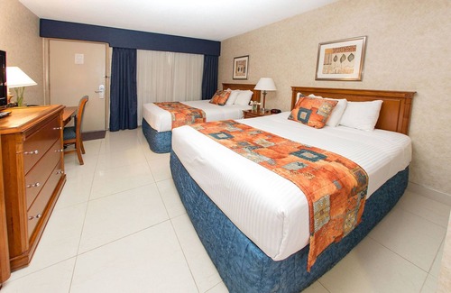 Pemberton Heights Hotel | North Vancouver Hotel