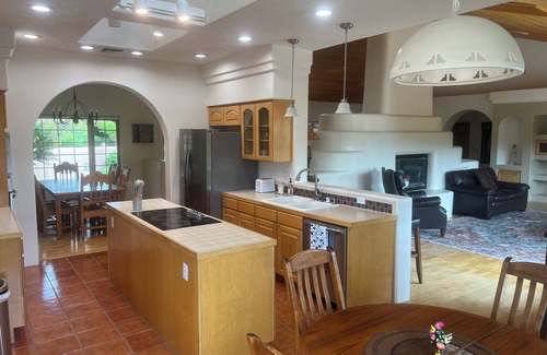 Rio Grande Blvd House | North Valley Executive Home