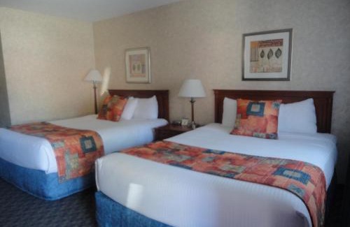 Pemberton Heights Hotel | North Vancouver Hotel