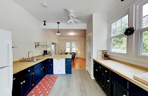 West Side Historic District House | North Whitted Escape