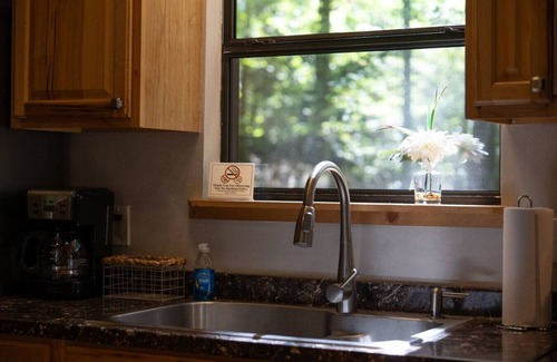 Blairsville Apartment | North Woods with Hot Tub
