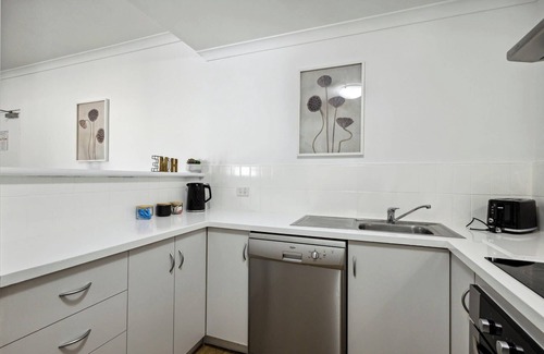 Northbridge Apartment | Northbridge Hideaway 2BDR 1BTH